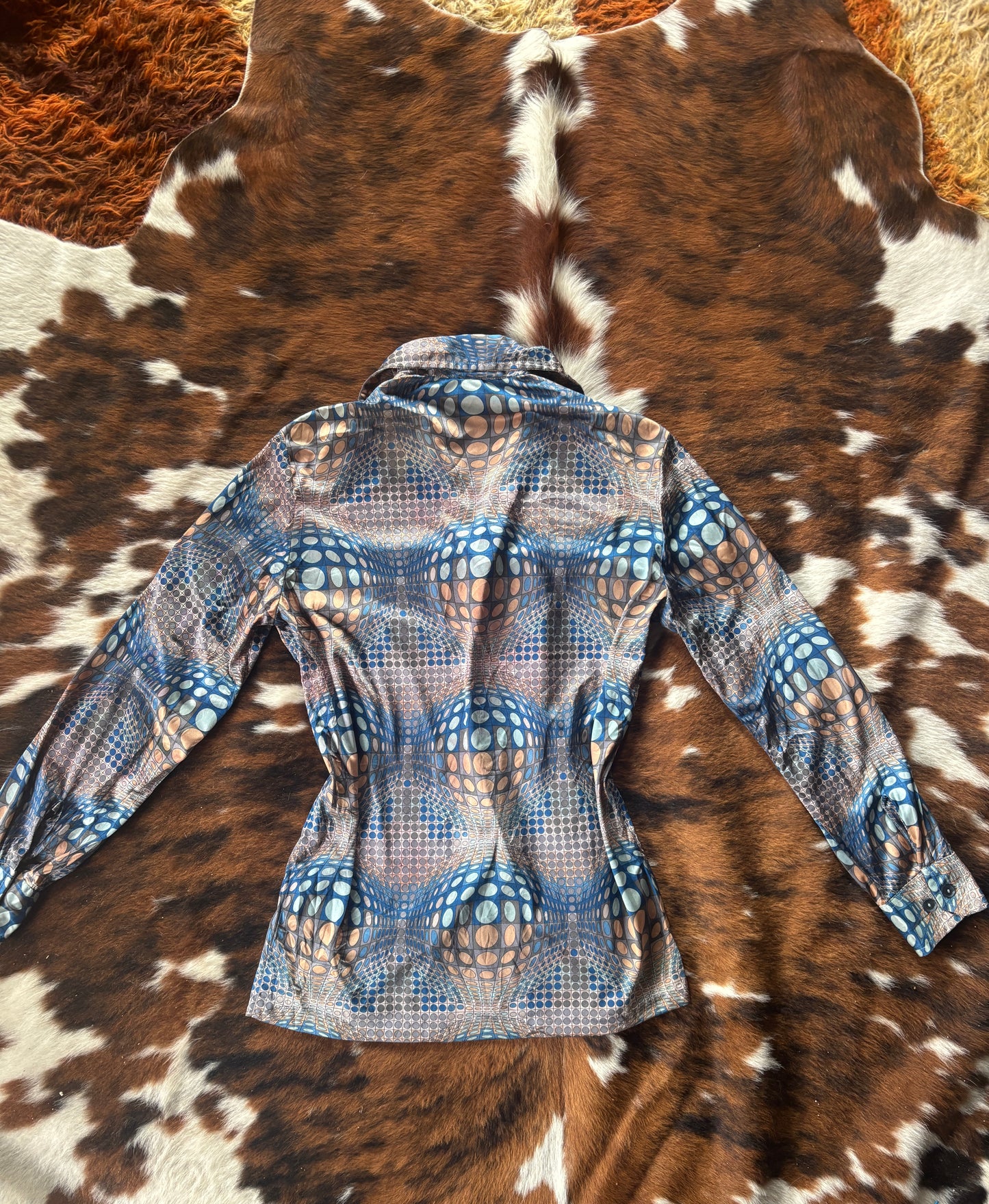 70s OP art dagger collar top